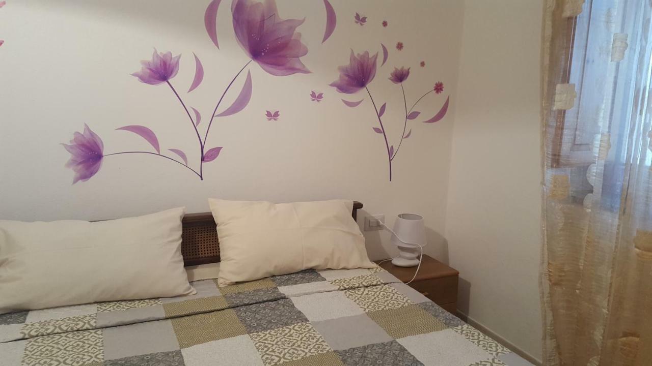 B&B Le Peonie Badesi Kültér fotó